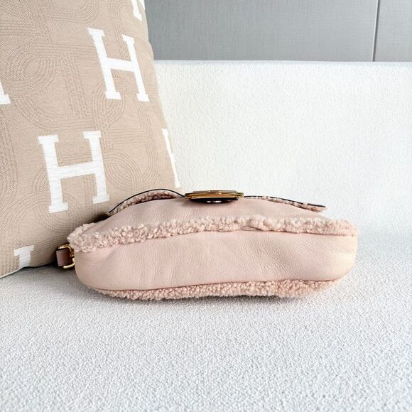 Fendi Women Pre-Loved Bag Very Good Condition - Picture 4 of 8